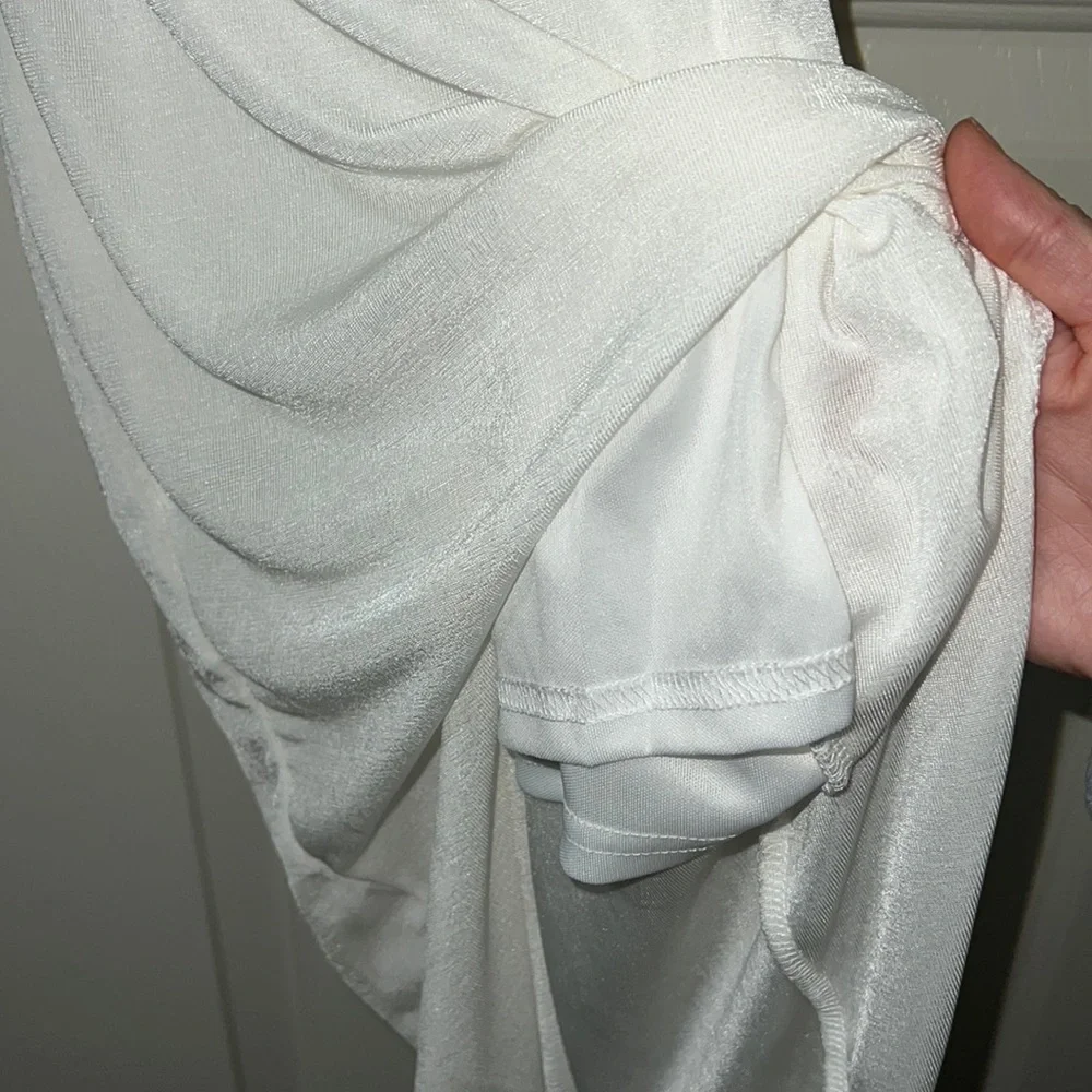 White Shimmery/Soft Dress - Picture 7 of 9